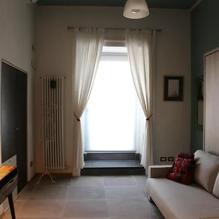 Finestra Sull'alba נאפולי