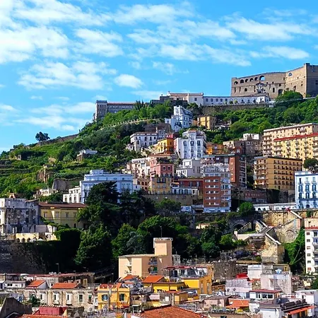 Finestra Sull'alba נאפולי